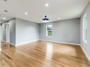 3924  Vanette Lane , Dallas Texas 75216