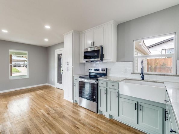 3924  Vanette Lane , Dallas Texas 75216