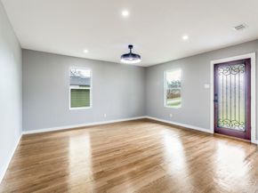 3924  Vanette Lane , Dallas Texas 75216