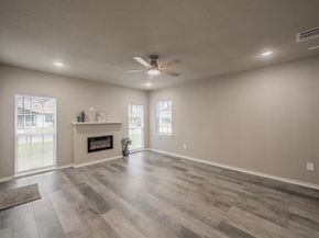 2635  Belknap Avenue , Dallas Texas 75216