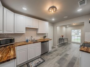 2635  Belknap Avenue , Dallas Texas 75216