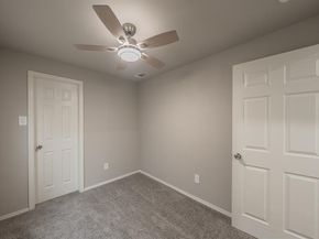 2635  Belknap Avenue , Dallas Texas 75216