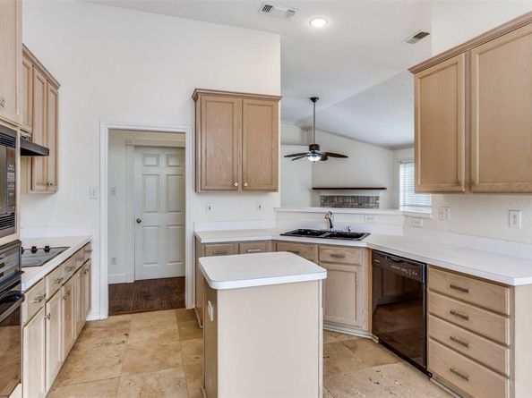 7628  Arbor Ridge Court , Fort Worth Texas 76112