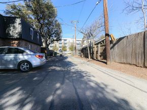 5322  Fleetwood Oaks Avenue  142, Dallas Texas 75235