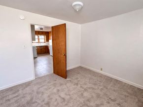 809  Crescent Street , Denton Texas 76201