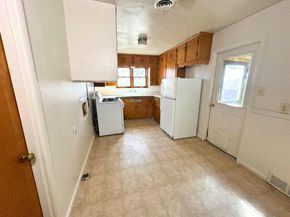 809  Crescent Street , Denton Texas 76201