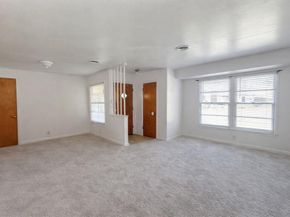 809  Crescent Street , Denton Texas 76201