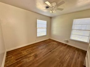 809  Crescent Street , Denton Texas 76201