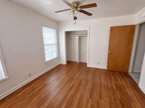809  Crescent Street , Denton Texas 76201