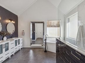 2902  SUMMERTREE Lane , Colleyville Texas 76034