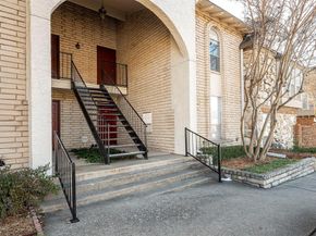 15926  Stillwood Street  2072, Dallas Texas 75248