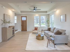 617 E Ramsey Avenue , Fort Worth Texas 76104