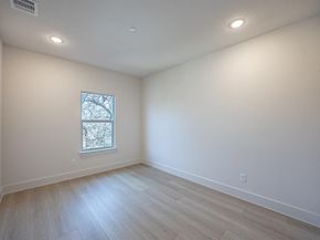 617 E Ramsey Avenue , Fort Worth Texas 76104