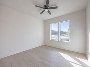 617 E Ramsey Avenue , Fort Worth Texas 76104