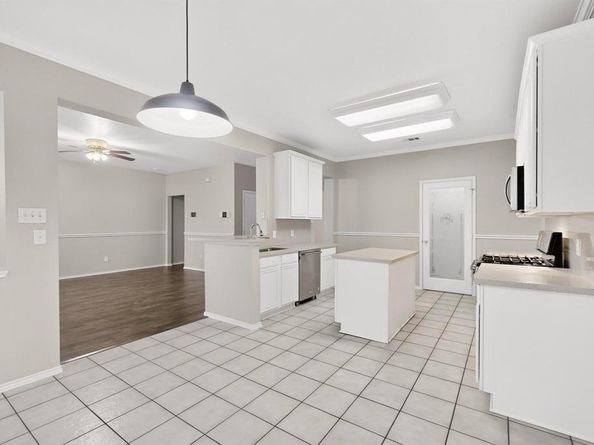 1088  Appaloosa Circle , Fort Worth Texas 76179