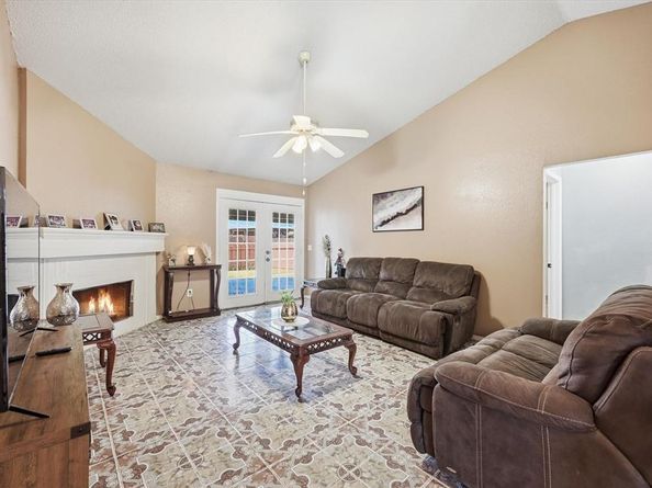 919  Brae Loch Drive , Dallas Texas 75217