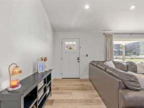 1021  Poe Street , Azle Texas 76020