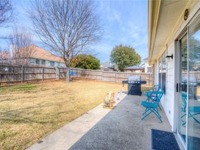 1107  Deer Valley Lane , Arlington Texas 76001