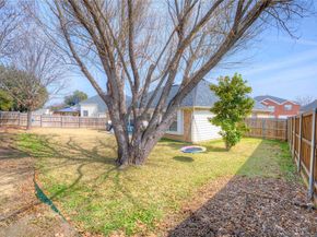 1107  Deer Valley Lane , Arlington Texas 76001