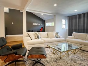 6802  Bert Lane , Dallas Texas 75240