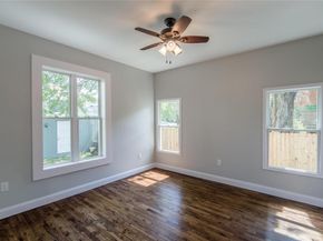 4706  Junius Street , Dallas Texas 75246