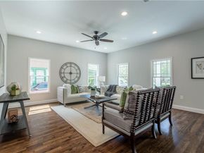 4706  Junius Street , Dallas Texas 75246