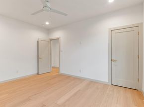 1810  Corona Street , Dallas Texas 75214