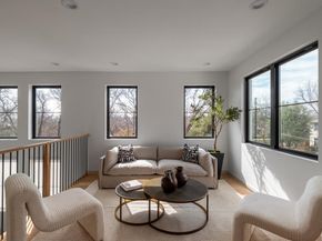 1810  Corona Street , Dallas Texas 75214