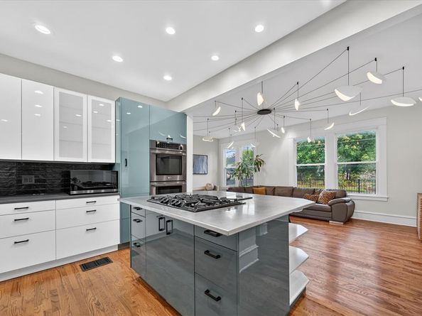 802  Haines Avenue , Dallas Texas 75208