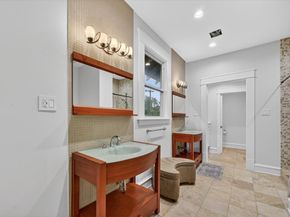 802  Haines Avenue , Dallas Texas 75208