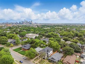 802  Haines Avenue , Dallas Texas 75208