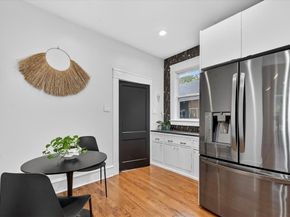 802  Haines Avenue , Dallas Texas 75208