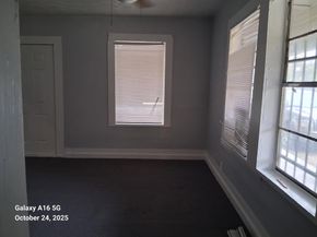 2705  Warren Avenue , Dallas Texas 75215
