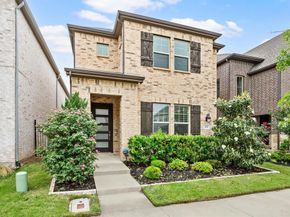 612  Courtyard Lane , Irving Texas 75039