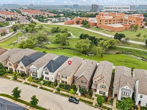 612  Courtyard Lane , Irving Texas 75039