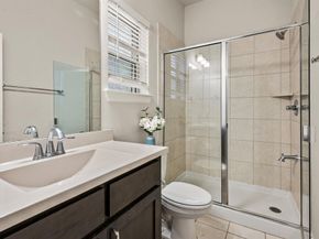 612  Courtyard Lane , Irving Texas 75039