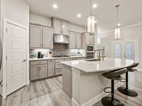 612  Courtyard Lane , Irving Texas 75039