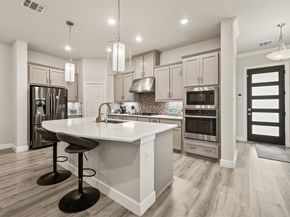 612  Courtyard Lane , Irving Texas 75039