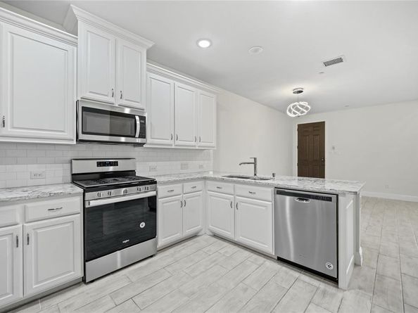 2610  Dodson Street , Garland Texas 75042