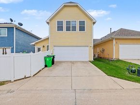 1229  Hayden Lane , Savannah Texas 76227