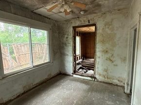 2611  Pine Street , Dallas Texas 75215