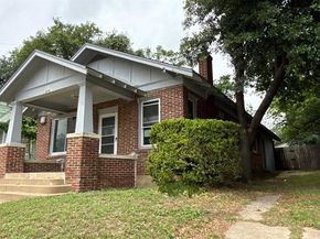 2611  Pine Street , Dallas Texas 75215