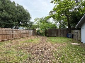 2611  Pine Street , Dallas Texas 75215
