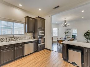 909  Elsbeth Street , Dallas Texas 75208