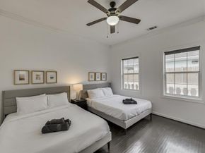 909  Elsbeth Street , Dallas Texas 75208