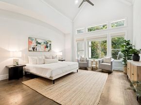 3932  Frontier Lane , Dallas Texas 75214