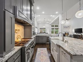 3932  Frontier Lane , Dallas Texas 75214