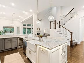 3932  Frontier Lane , Dallas Texas 75214