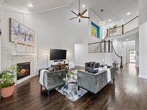 3932  Frontier Lane , Dallas Texas 75214