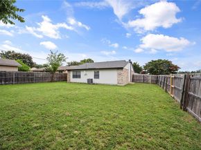 831  Netherland Drive , Arlington Texas 76017
